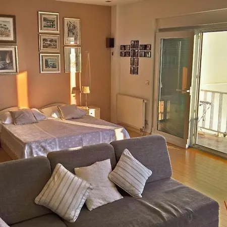 Beachfront With Seaview 3425-12 *