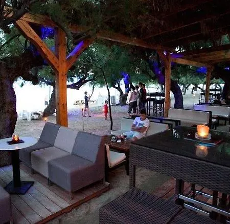 Beachfront With Seaview 3425-12 *