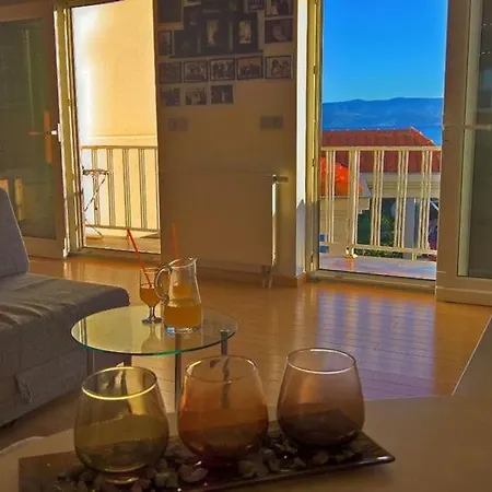 Beachfront With Seaview 3425-12 *